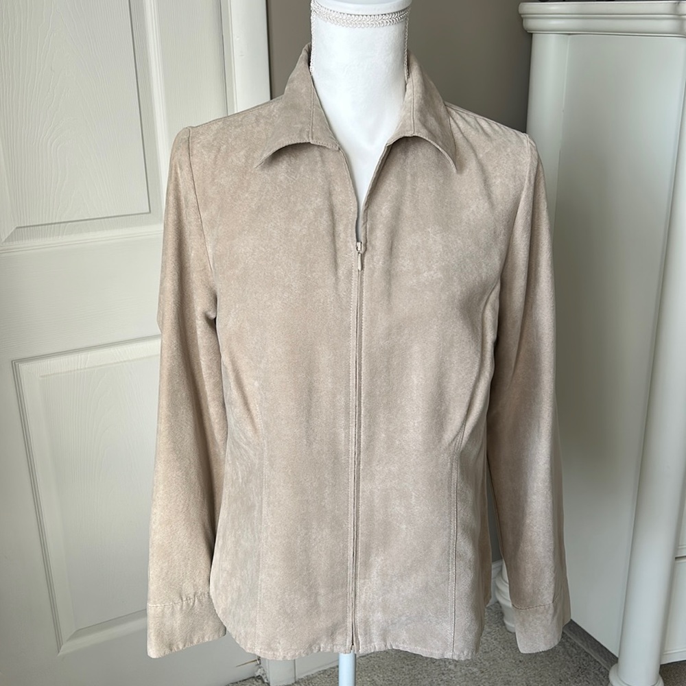 Ladies Zip Up Top